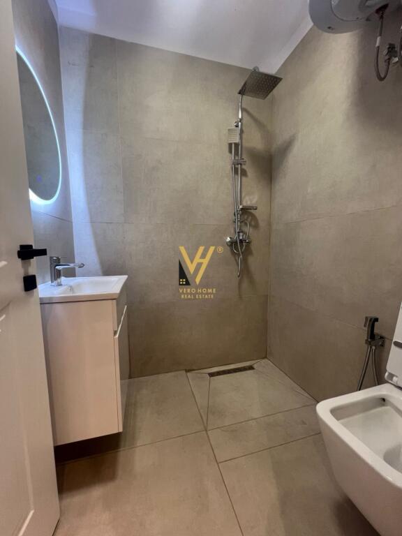 APPARTAMENTO 1+1 IN VENDITA AL MOZAIKU A TIRANA, 21 DHJETORI 105.000 EURO