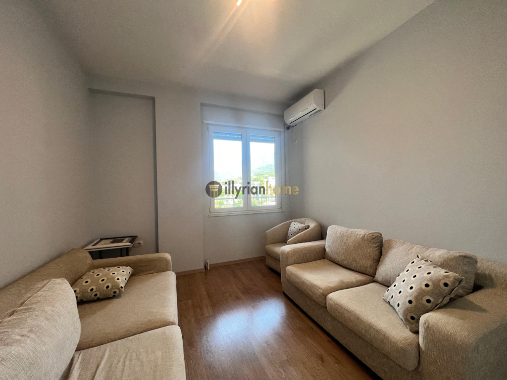 Appartamento moderno 2+1+2 posti auto in affitto, Kinostudio, Tirana