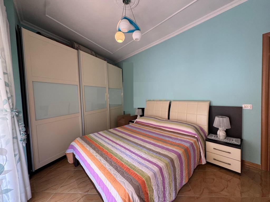 2+1 Apartment for Rent near "17 Shkurt" School Qesarake, Fresk