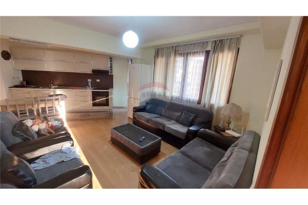 2+1 APARTMENT FOR RENT IN THE CENTER OF TIRANA !