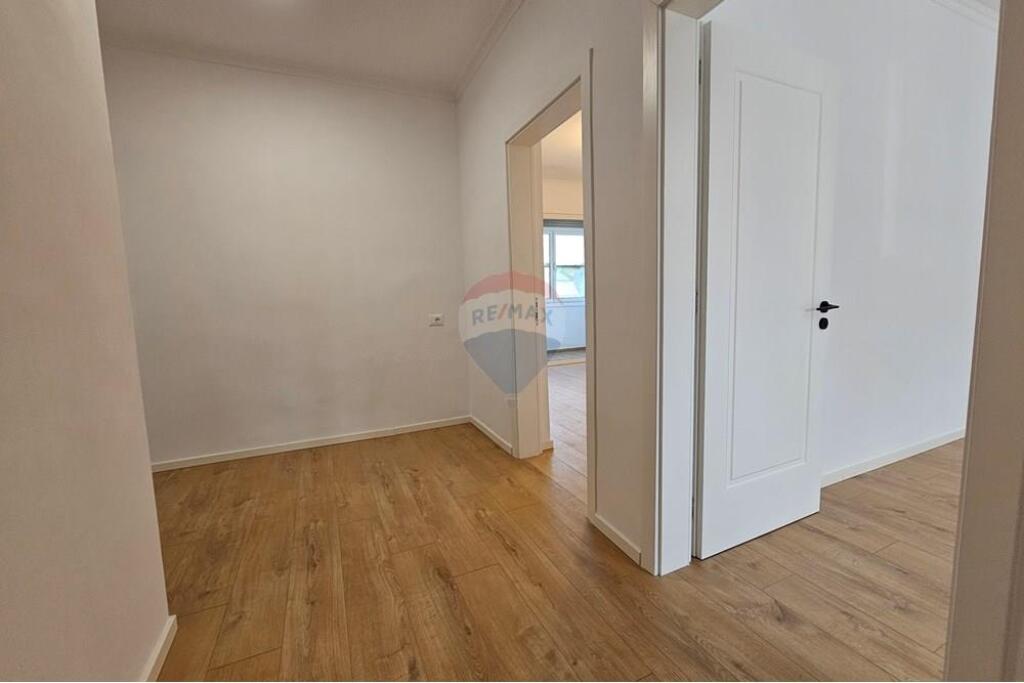 2+1 Apartment for sale on Bardhyl Street! !