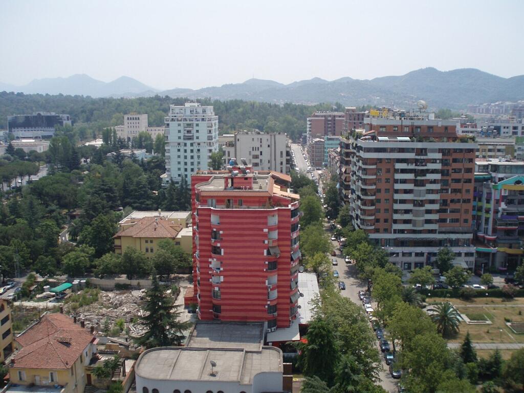🎯 Zyrë Premium për Qira në Zemër të Tiranës – Ish-Blloku, Rr. Pjetër Bogdani