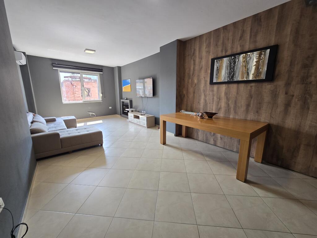 Apartment for Rent in the Center, Opposite Toptani