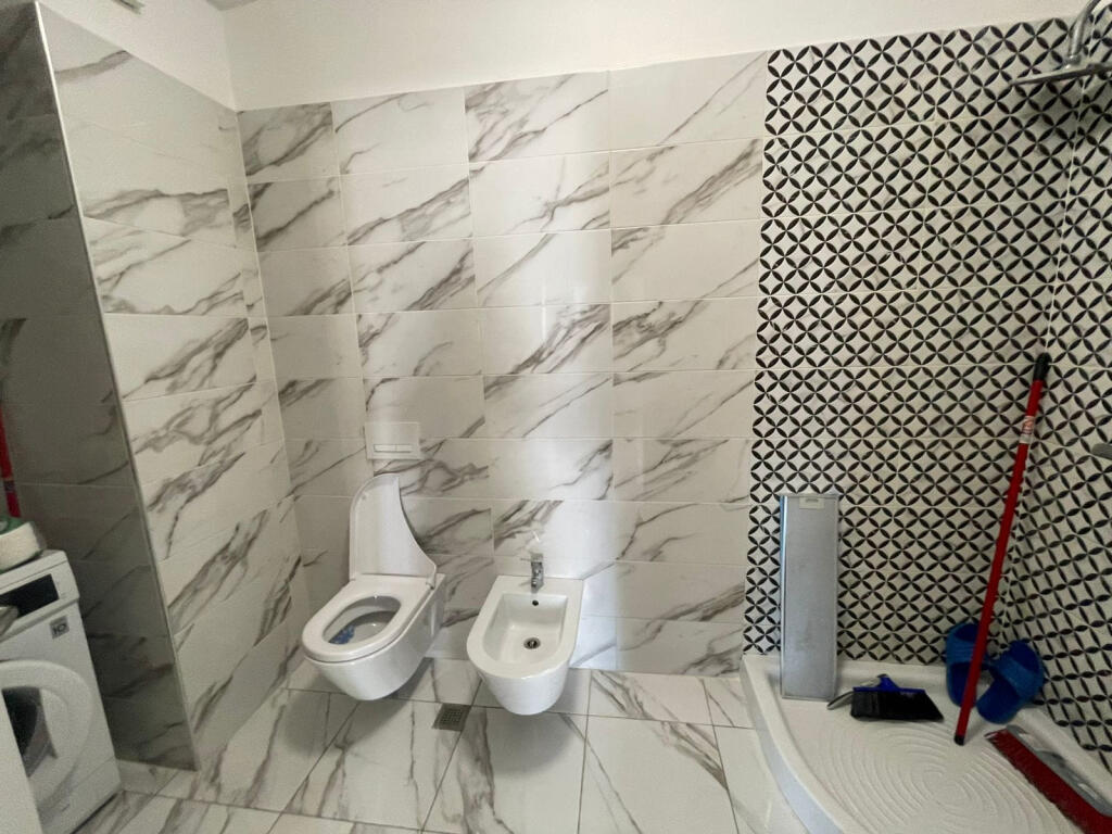 Appartamento in Affitto 2+1 a Kinostudio (ID B220287) Tirana.
