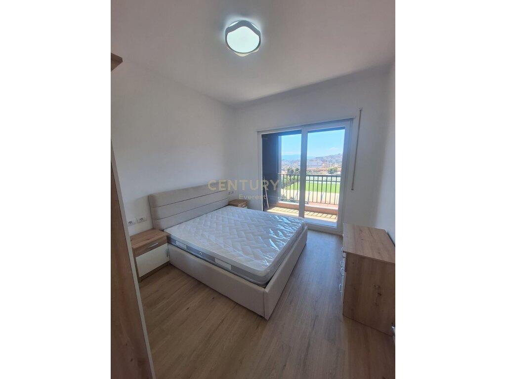 Japim apartament 1+1 me qira perballe Birra Tirana ne nje pallat te ri.
