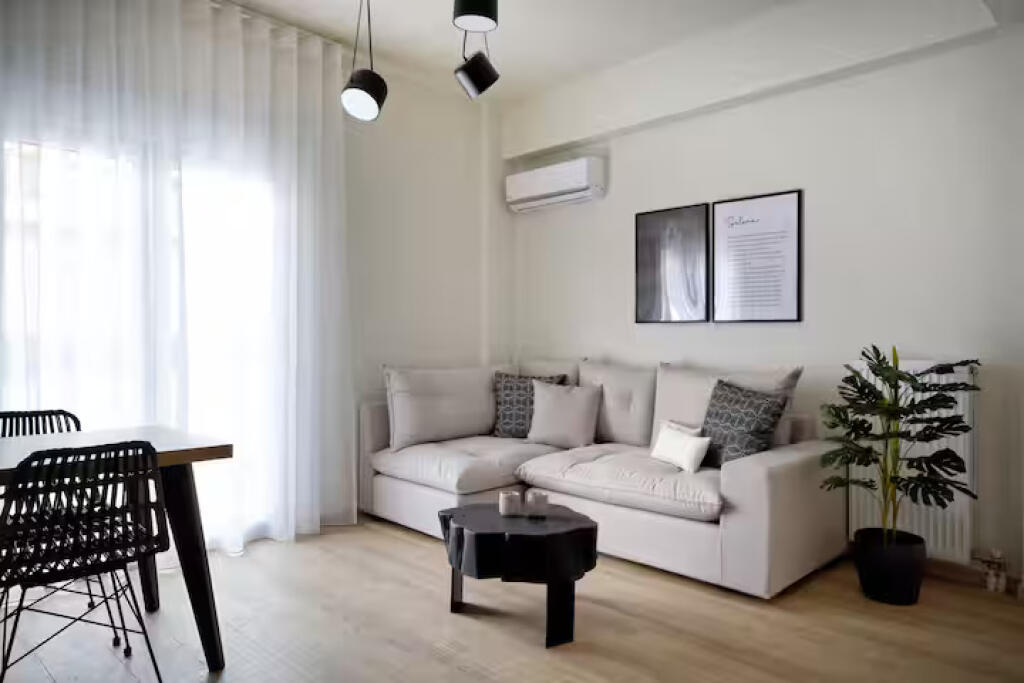 Appartamento In Affitto 1+1 Al Viale Zogu i Pare (ID B2101218) Tirana