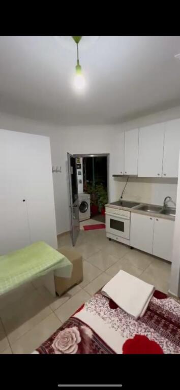 For rent entrance 1+1