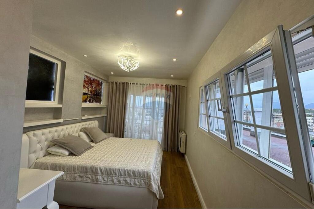 Jepet me qera apartament 3+1 (papafingo).