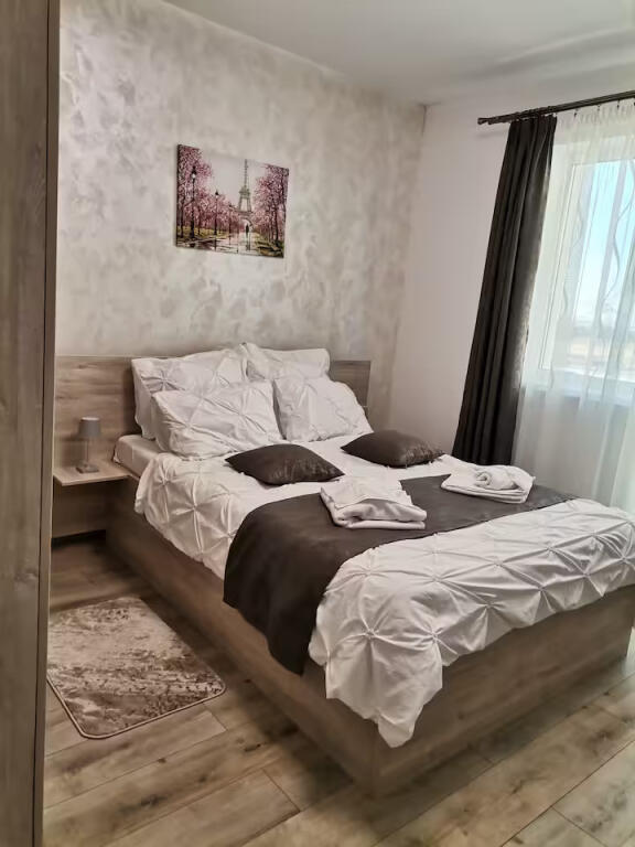 Apartment For Rent 1+1 at Red School (ID B2101217) Tirana