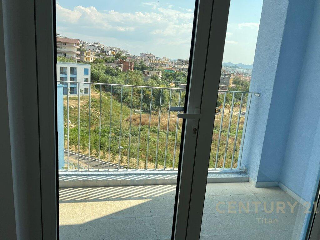 Shitet apartament 1+1, ne rezidencen OxA, Fresk!