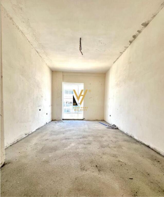 VENDESI APPARTAMENTO 3+1+2+BLK A KOMUNA E PARISIT 429.000 EURO