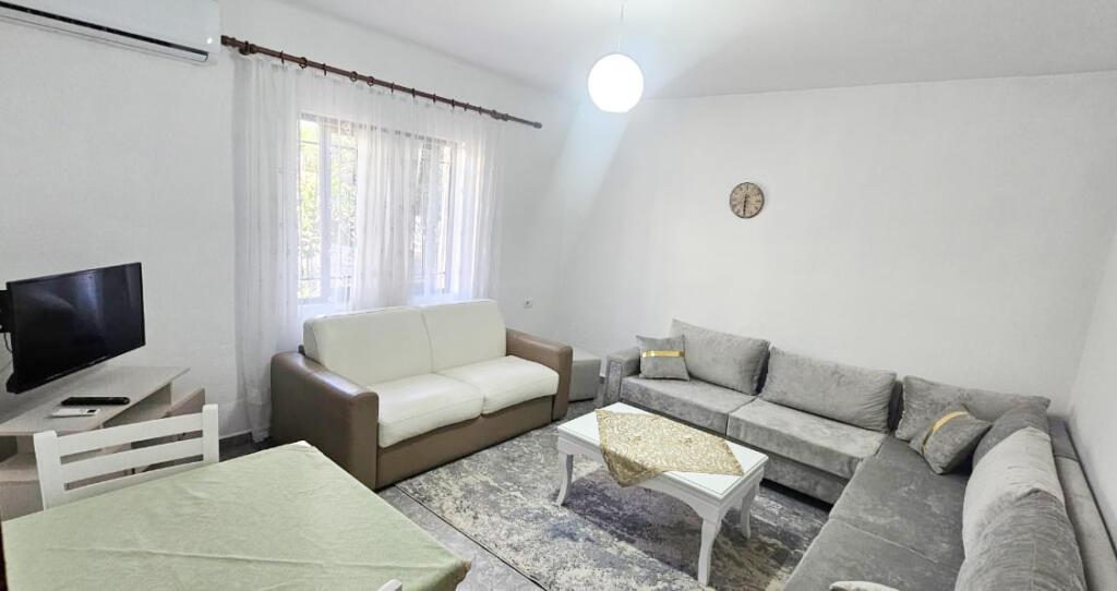 APARTMENT 1+1 FOR RENT BABE REXHA STREET