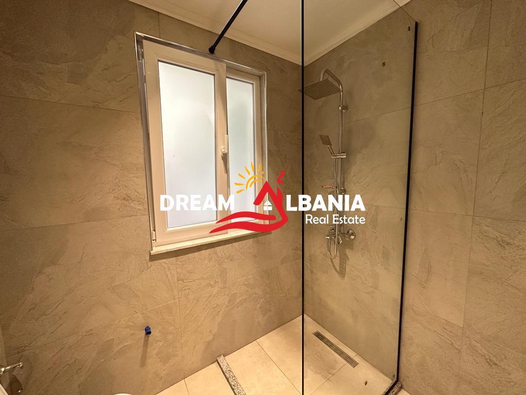 Villa Privata su Due Piani in Vendita nella zona di Kinostudio vicino alla scuola Gjon Buzuku (ID 4141027)