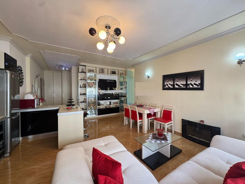 2+1 Apartment for Rent near "17 Shkurt" School Qesarake, Fresk