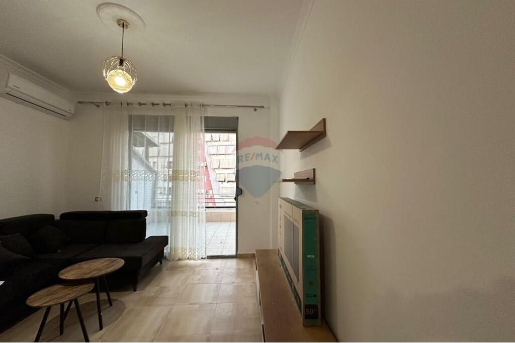 FOR RENT, APARTMENT 3+1+2, NEW MATERNITY, TIRANA !