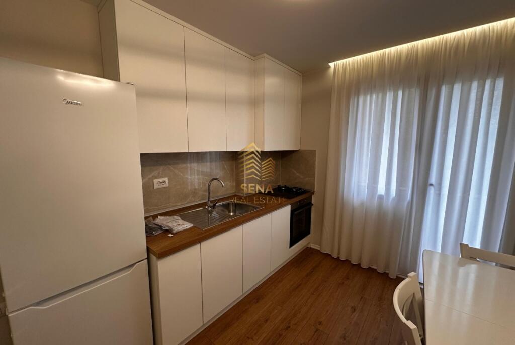 Rent, Apartment 1+1+balcony, New Bazaar – Riza Cerova Street, 55,000 Lek/month
