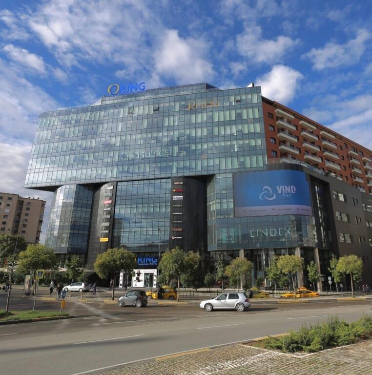 VENDESI APPARTAMENTO 1+1 ZOGU I ZI 165.000 EURO