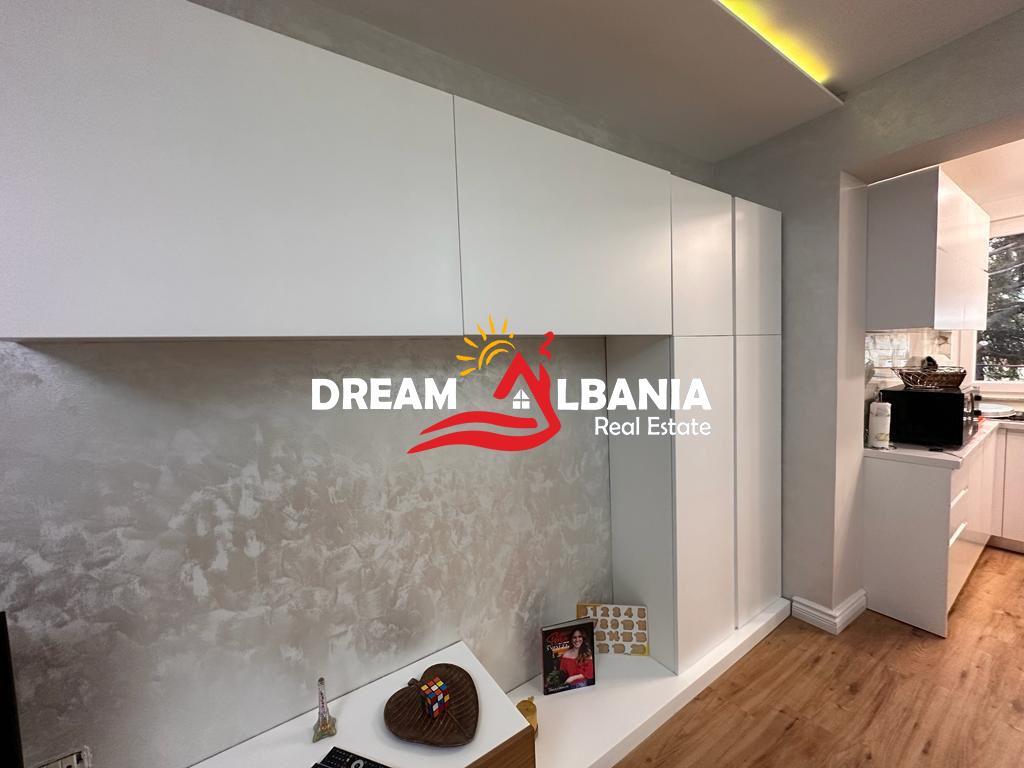 Villa Privata su Due Piani in Vendita nella zona di Kinostudio vicino alla scuola Gjon Buzuku (ID 4141027)