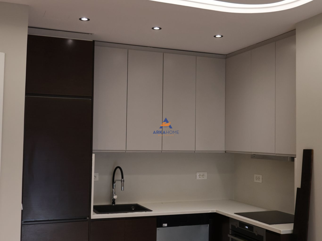 VENDESI APPARTAMENTO 2+1+2BALCONI "TE SPAR,ALI DEMI" 250.000 EURO