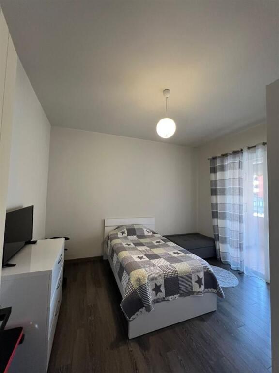 VENDESI APPARTAMENTO 2+1 VIA KAVAJES 290.000 EURO