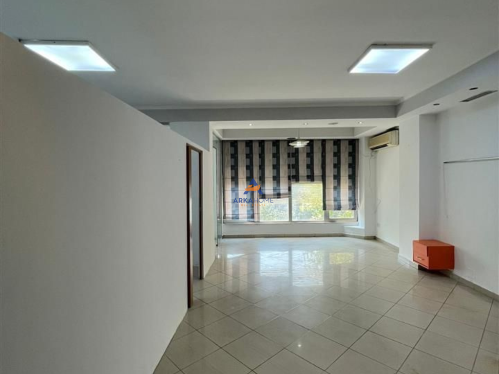 OFFICE SPACE FOR RENT "AT KAVAJES STREET" 600 EURO