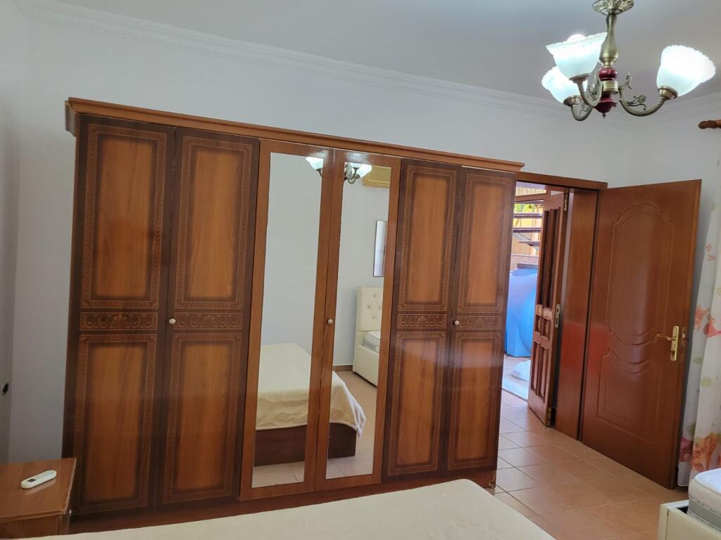 Jepet me qira apartament 1+1 ne Selite 35.000 leke