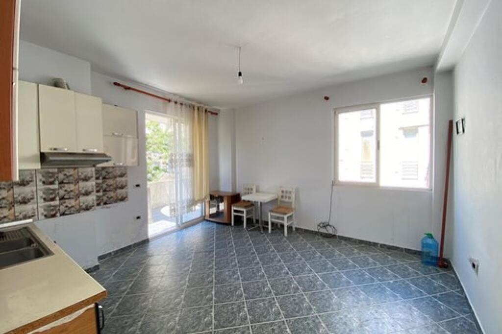 Shitet Apartament 2+1 ne Fresk