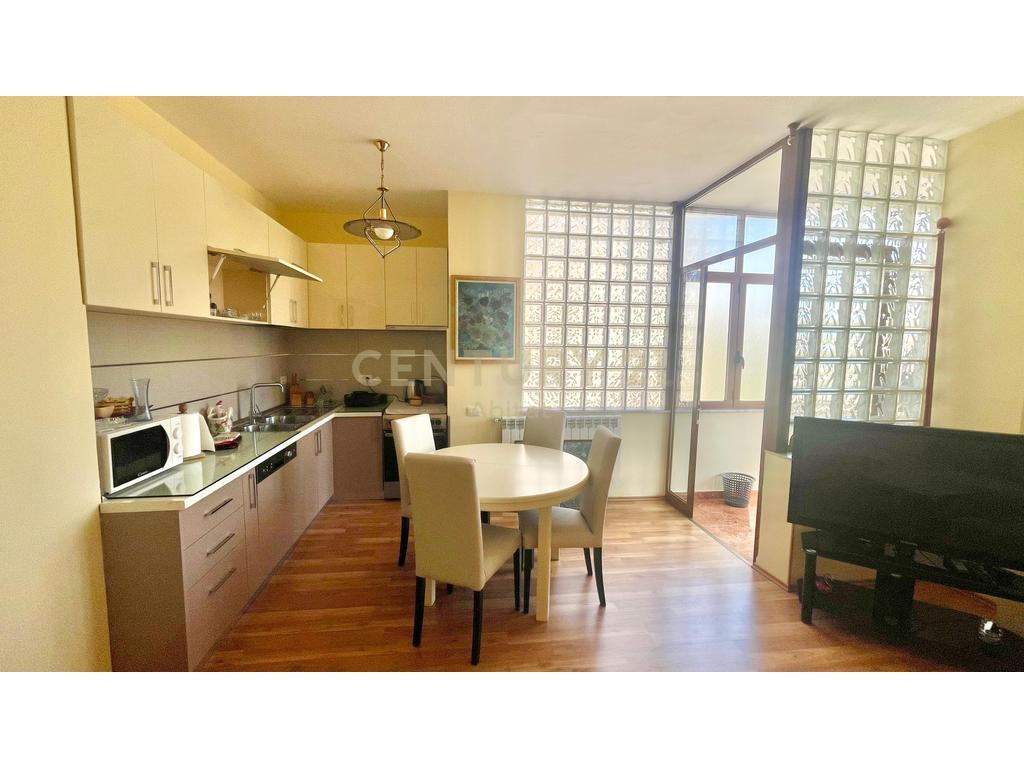 Center, 1+1 apartment for rent