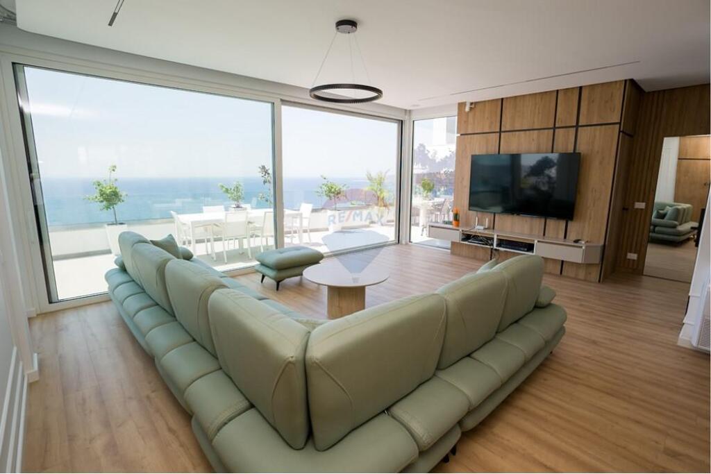 Penthouse - Për Shitje - Rruga Butrinti, Riviera, Sarandë