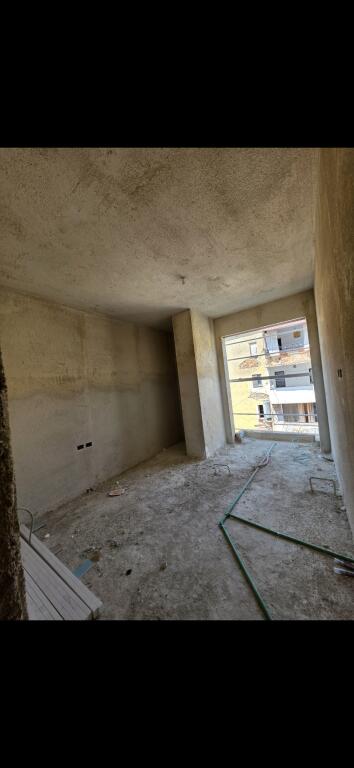 Ali Demi Shitet Apartament 2+1