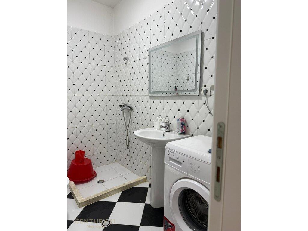 🏢 Jepet me Qira Apartament 2+1 pranë Konvikteve të Inxhinierisë së Ndërtimit