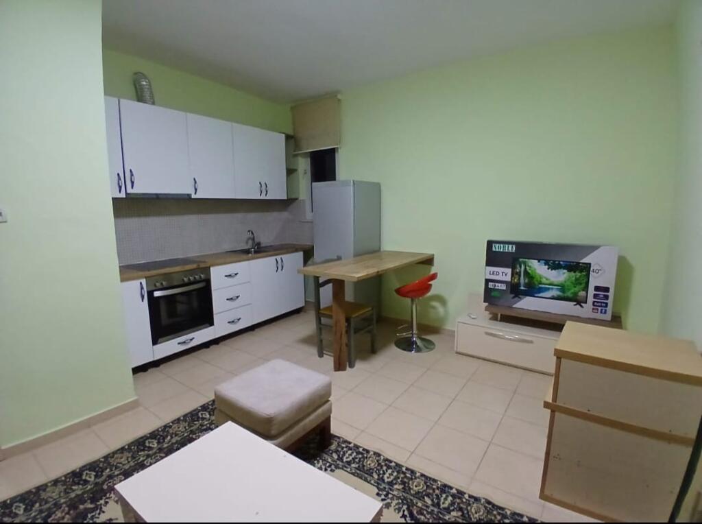 Affittasi Appartamento 1+1+1 Balcone