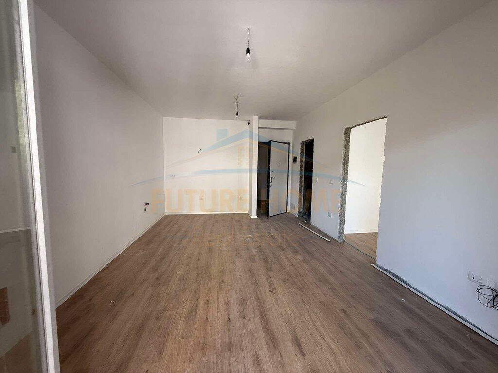 Shitet Apartament 1+1, Kompleksi Aura, Laprake