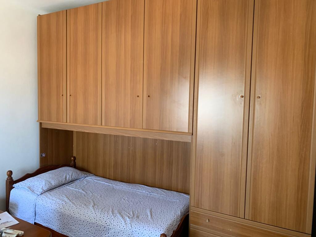 2+1 apartment for rent opposite Delijorgjit!