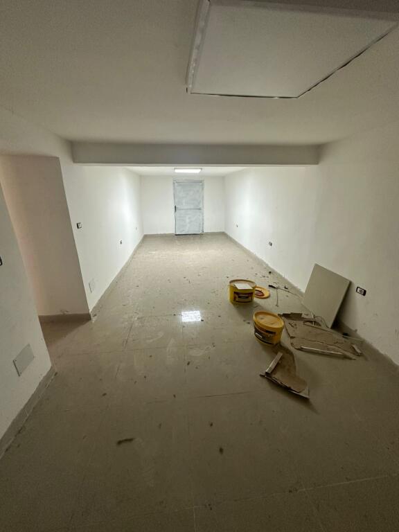 WAREHOUSE FOR RENT 55M2 ELBASAN STREET 450 EURO