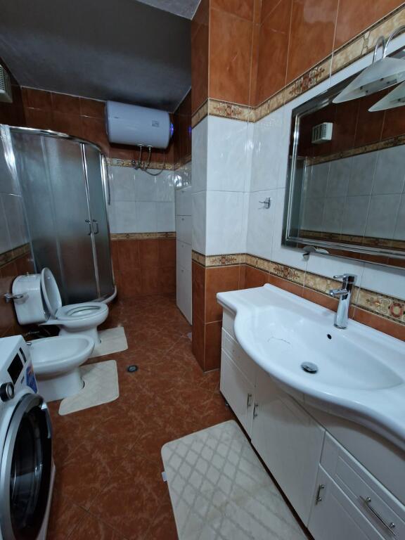 Blloku 1+1 me qera 800 euro