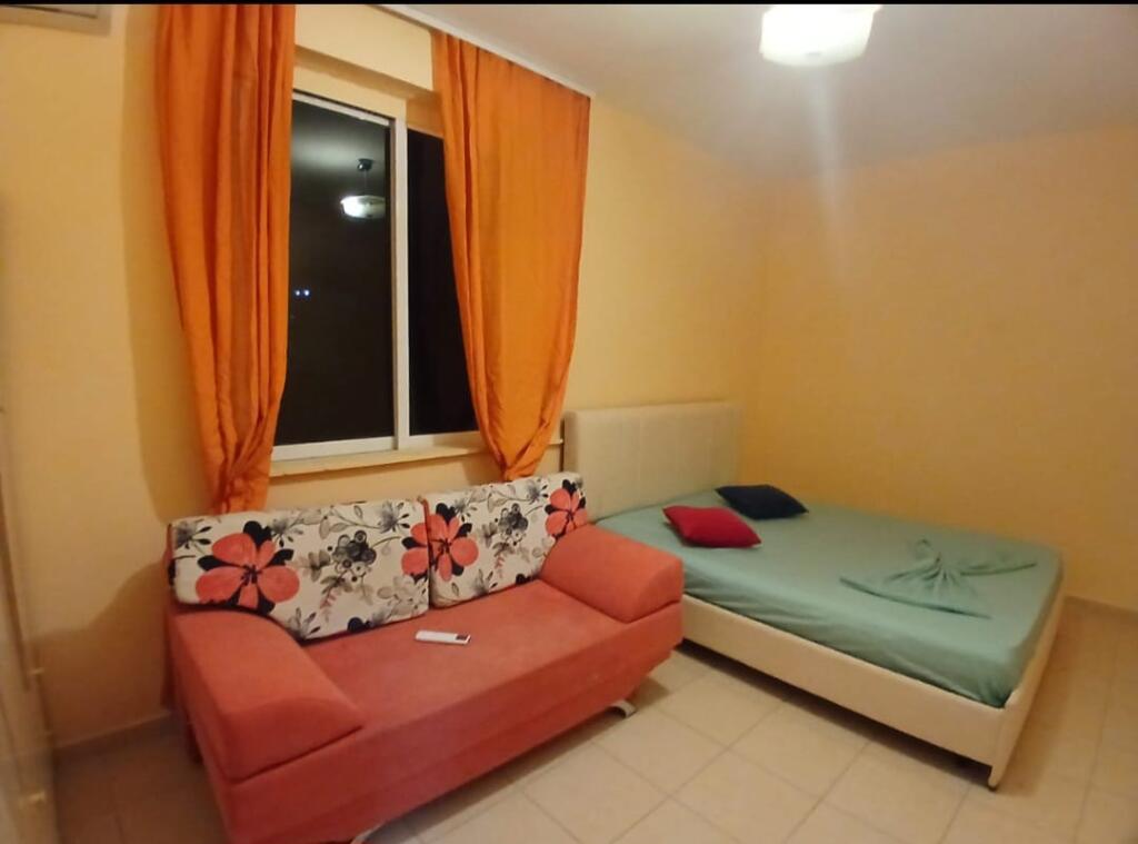 Affittasi Appartamento 1+1+1 Balcone