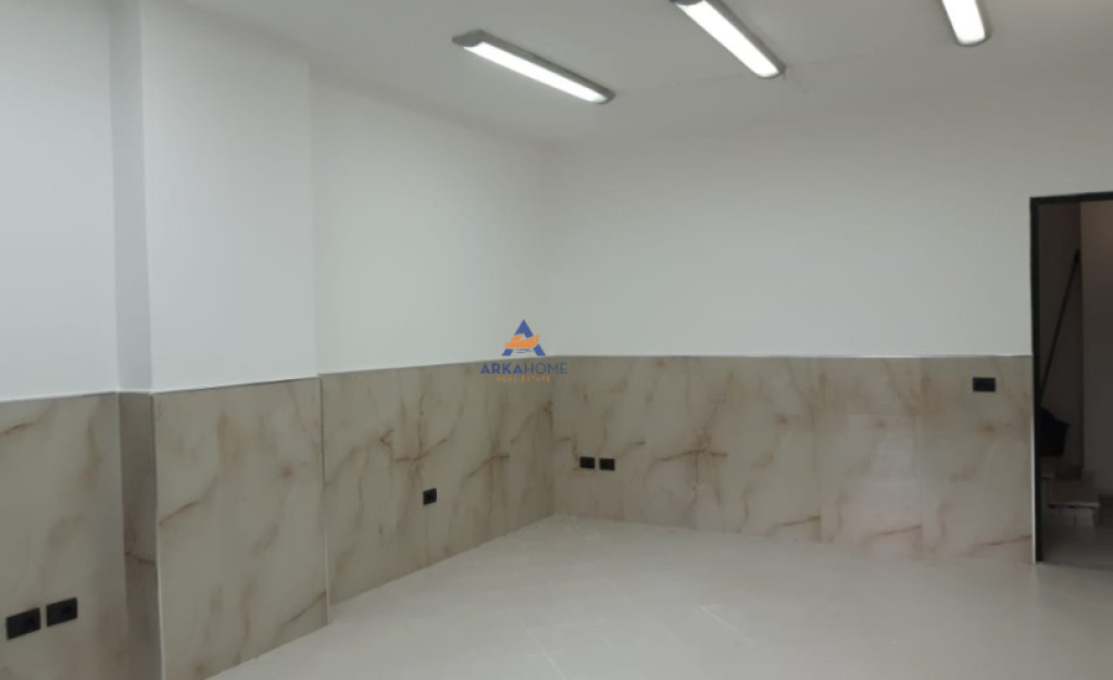 FOR RENT SPACE 35M2 AT BOGDANEVE STREET 400 EURO
