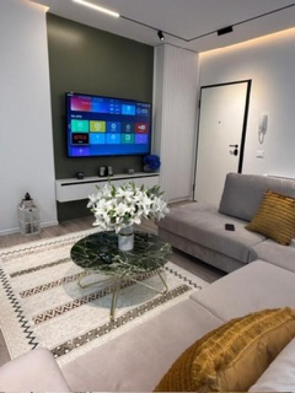 1+1 for rent at Bulevardi Ri for 550€