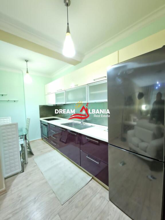 Appartamento 1+1 in affitto a Bllok in via Perlat Rexhepi a Tirana (ID 4211998)