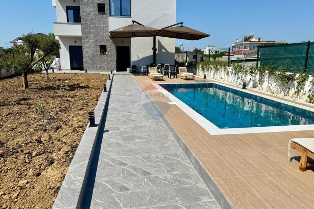 VILLA SU DUE PIANI IN VENDITA A HAMALLAJ
