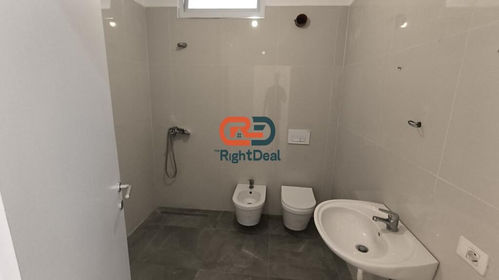 A 5 Maji, Appartamento 2+1+2 Con Planimetria Perfetta In Vendita !