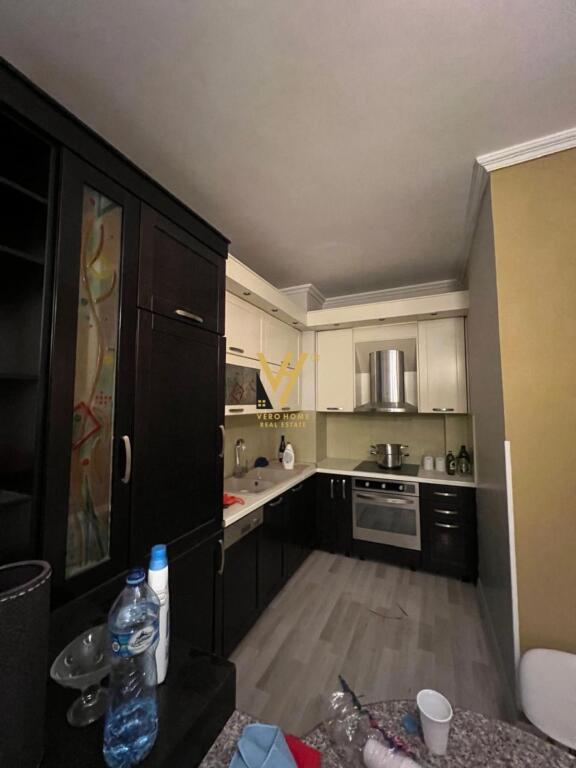 JEPET APARTAMENT 2+1+BLK ME QIRA TE KOMUNA E PARISIT 80.000 LEKE