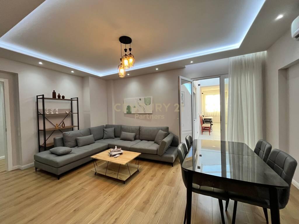 PENTHOUSE ME QERA PERBALLE DELIJORGJIT!