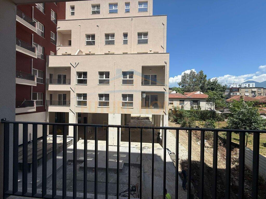 Shitet Apartament 1+1, Kompleksi Aura, Laprake