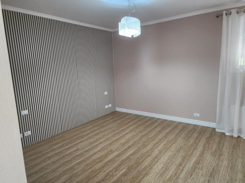 🏡 Jepet Vile me Qira te Long Hill Residence