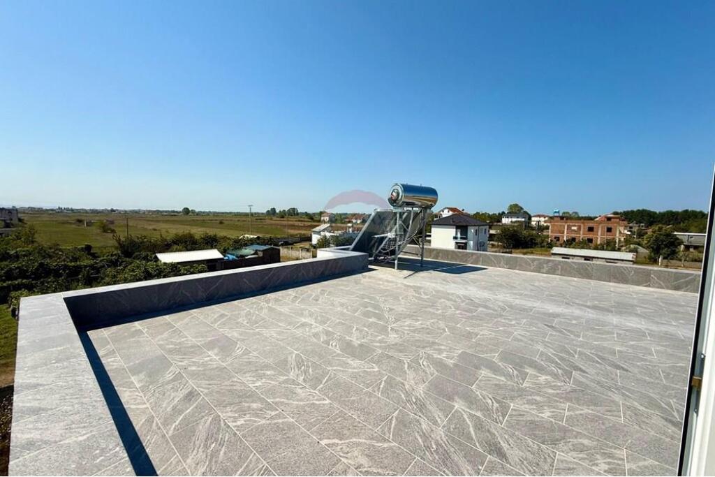 VILLA SU DUE PIANI IN VENDITA A HAMALLAJ