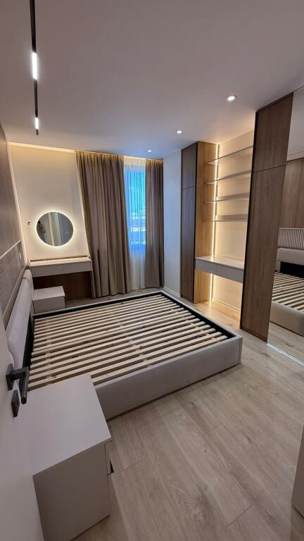 Shitet Super Apartament 2+1 i sapo arreduar te 21 dhjetori