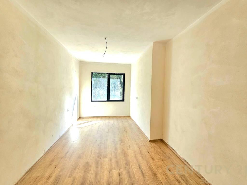 APARTMENT 2+1+2 FOR SALE ON ELBASANI STREET