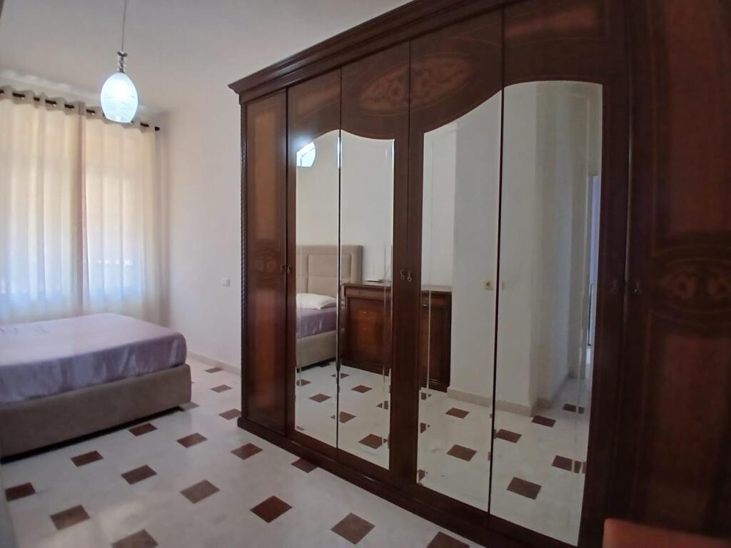 Affittasi Appartamento 3+1+1 con Balcone